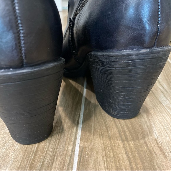 Montana boot co black leather heeled booties - Picture 6 of 8